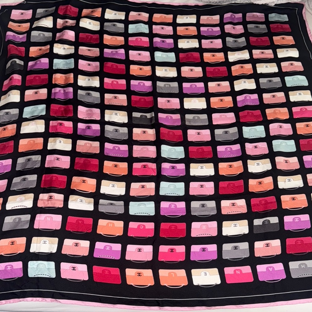 CHANEL Black and Pink Geometric Blanket